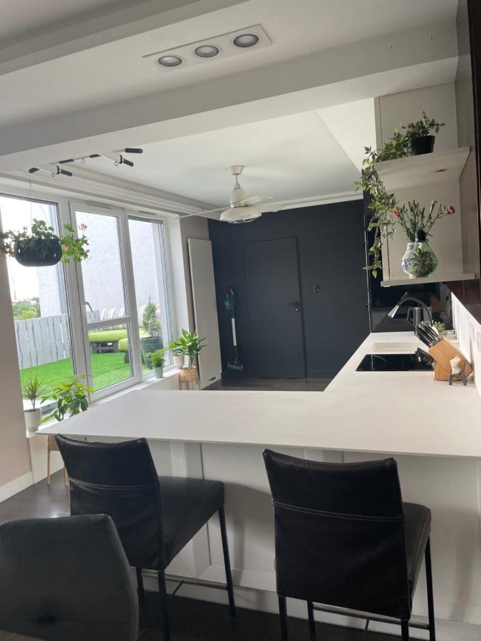 3Bedroom Smarthome Apartment Ζιελόνα Γκόρα Εξωτερικό φωτογραφία